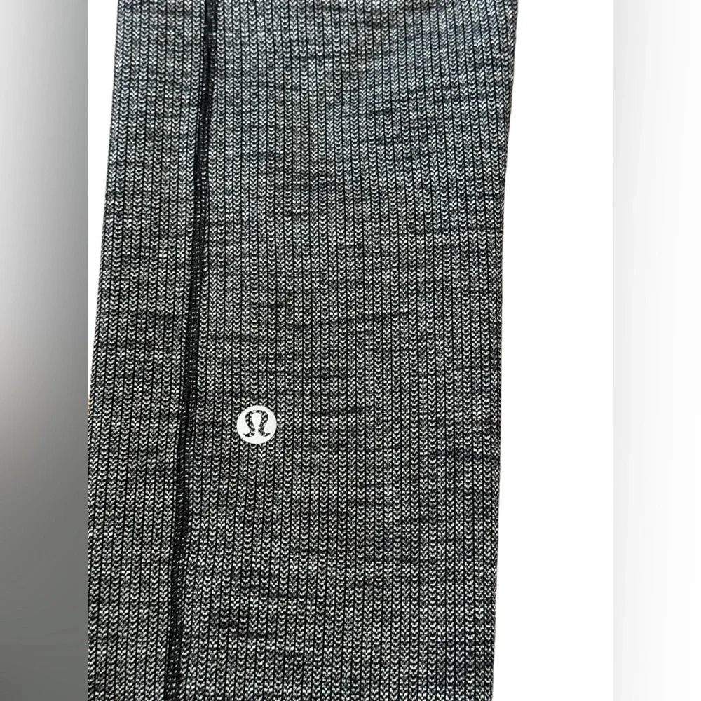 Lululemon Athletica Speed Up Tight 28